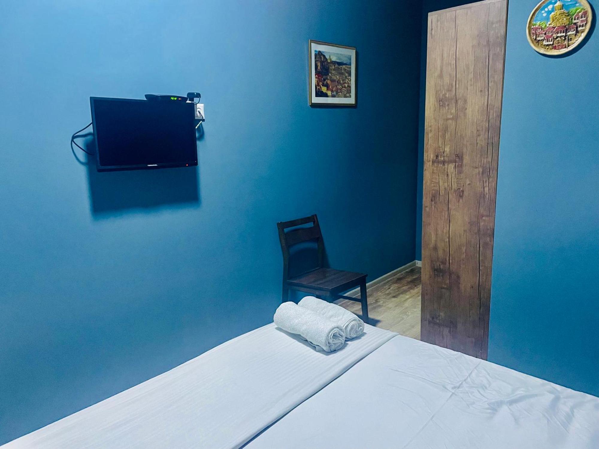 Hotel Klarastan Bon Voyage 第比利斯 外观 照片