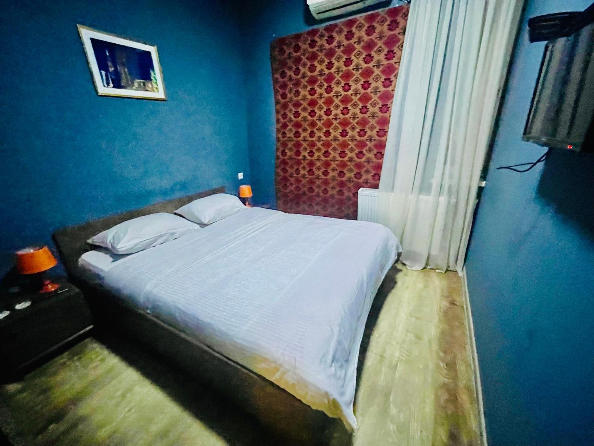 Hotel Klarastan Bon Voyage 第比利斯 外观 照片