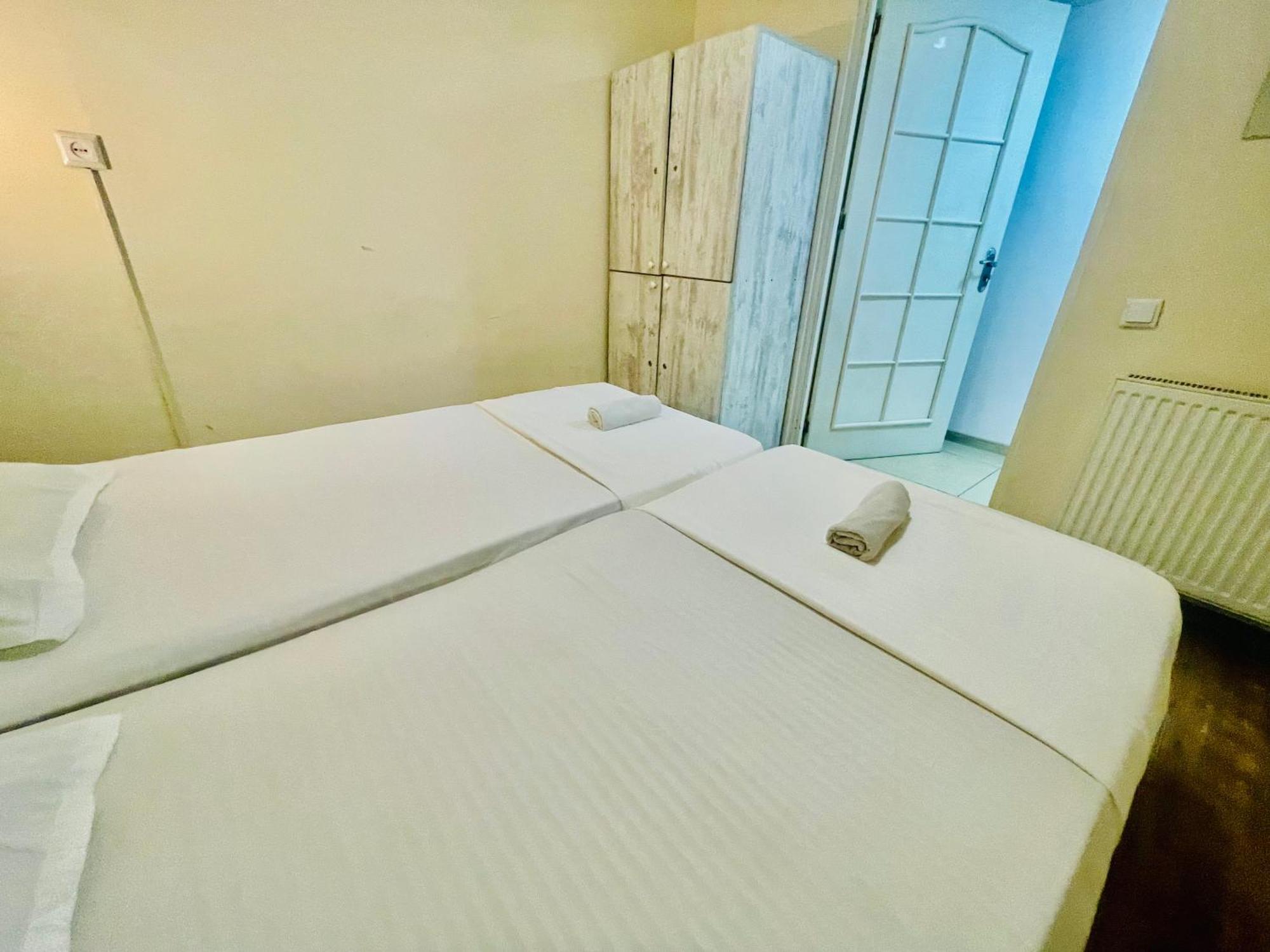 Hotel Klarastan Bon Voyage 第比利斯 外观 照片