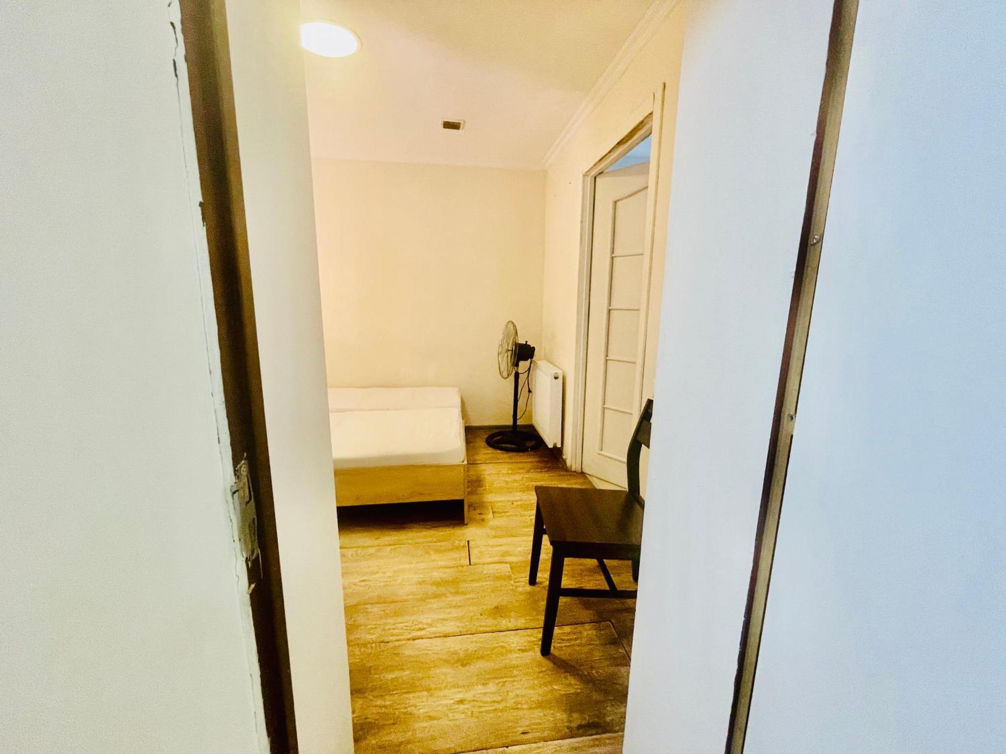 Hotel Klarastan Bon Voyage 第比利斯 外观 照片