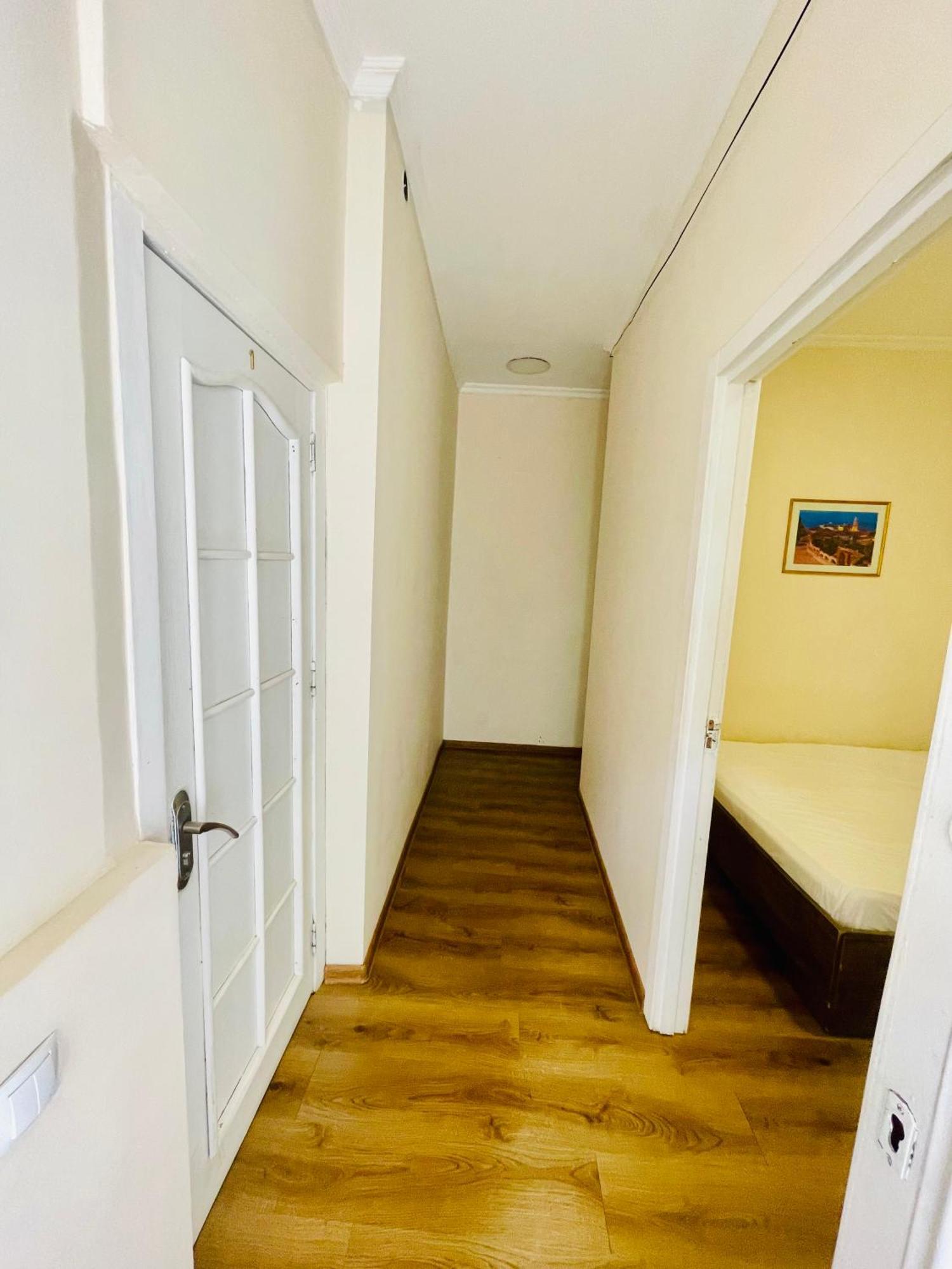 Hotel Klarastan Bon Voyage 第比利斯 外观 照片